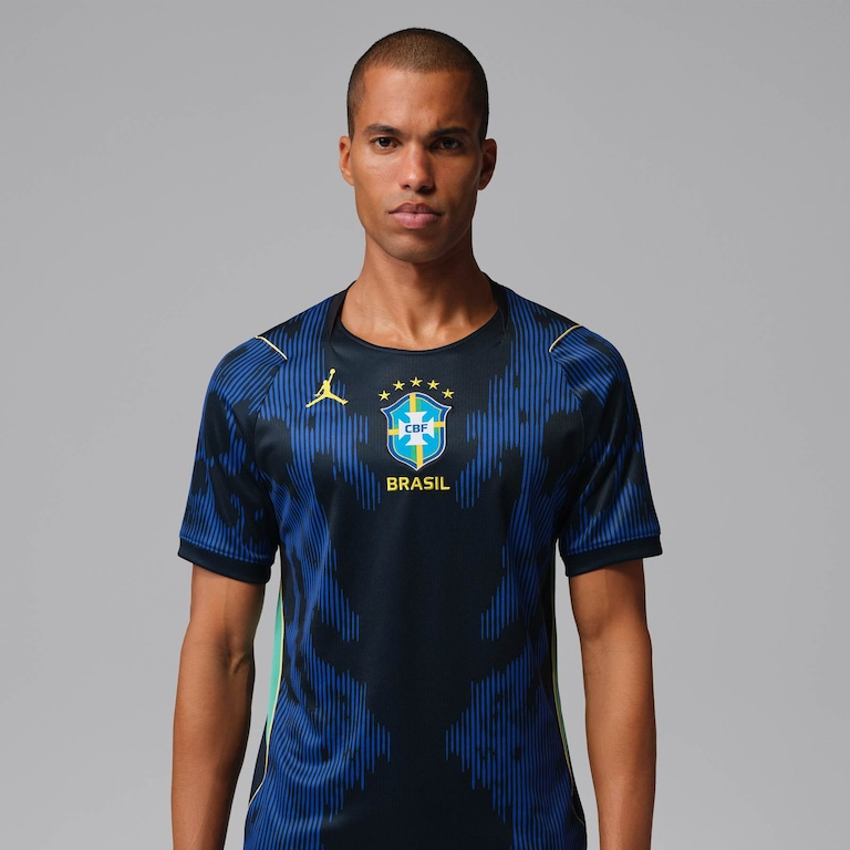 Camisa do Brasil 26/27 - Torcedor Masculino - Tailandesa